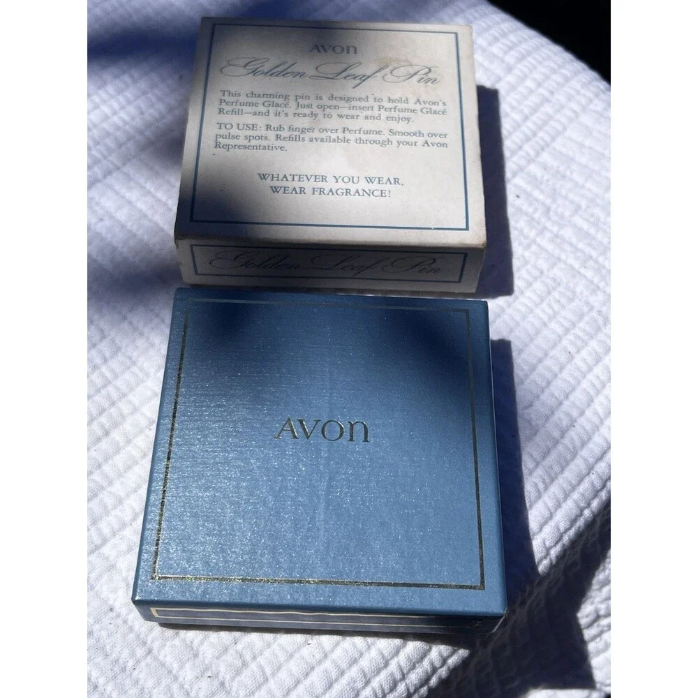 1969 Vintage NIB Mint & Full! Avon Solid Perfume Glace Leaf Faux Pearl Brooch
